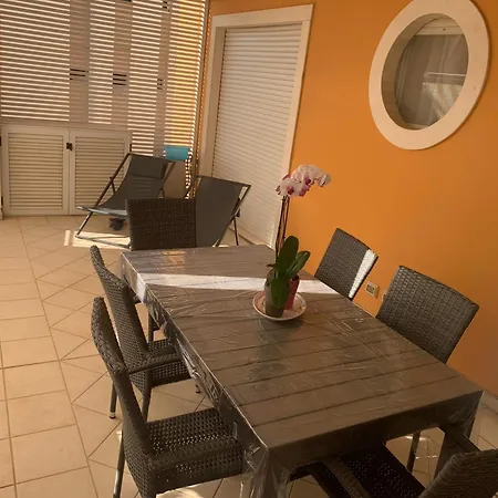 Appartement Elegant Steps From The Sea! *